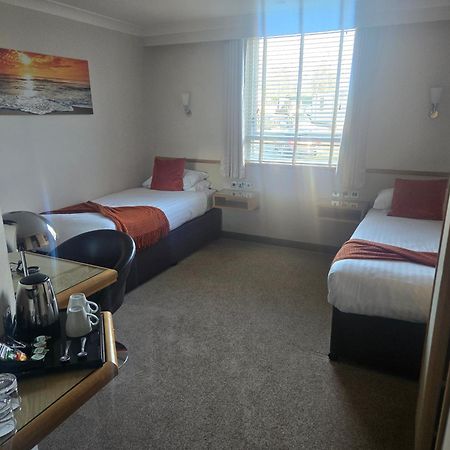 Damon'S Hotel Lincoln Dış mekan fotoğraf